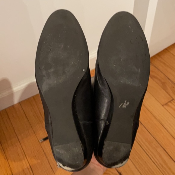 Jessica Simpson over the knee black boots - Picture 9 of 11